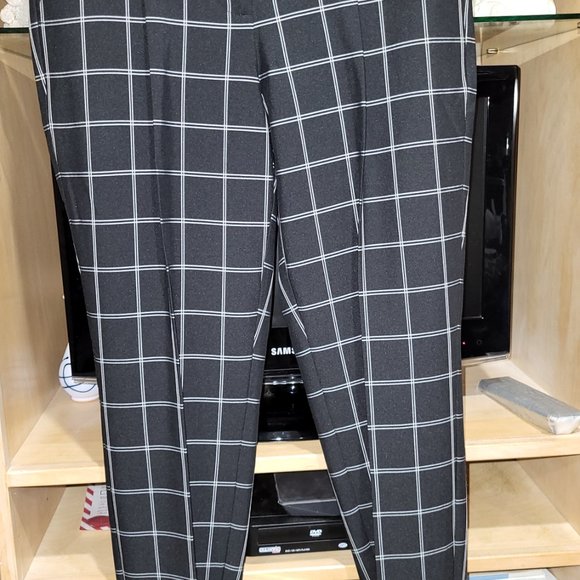 Pants - Picture 2 of 6